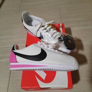 New Nike Cortez -Pink and Black - Size 7